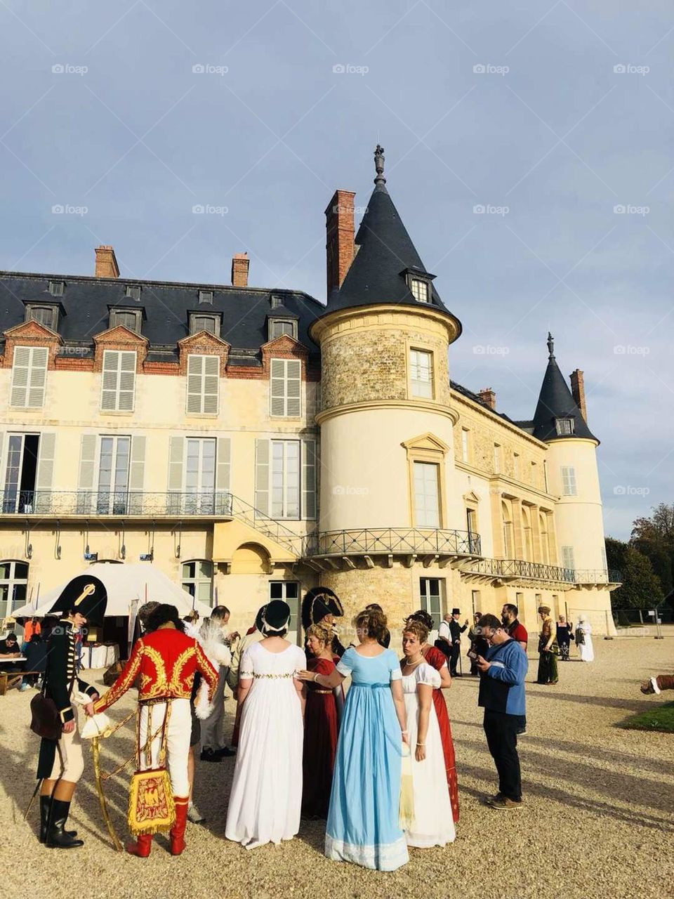 Europe travel shot-Visit the suburban Rembouillet Castle, meet the castle held by Napoleon I activity day, the castle and garden everywhere present the beautiful picture of Napoleon I army and family, immersive, a little through the feeling.