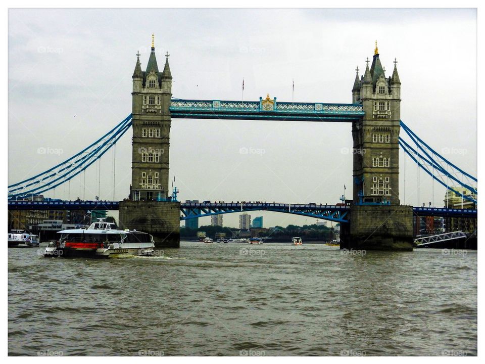 Tower bridge, London 