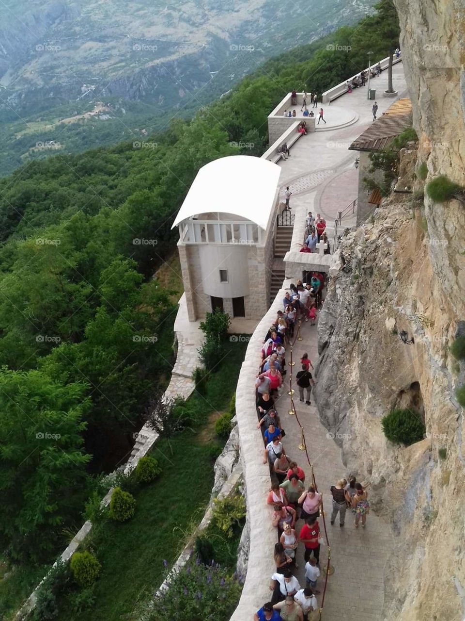 Manastir Ostrog