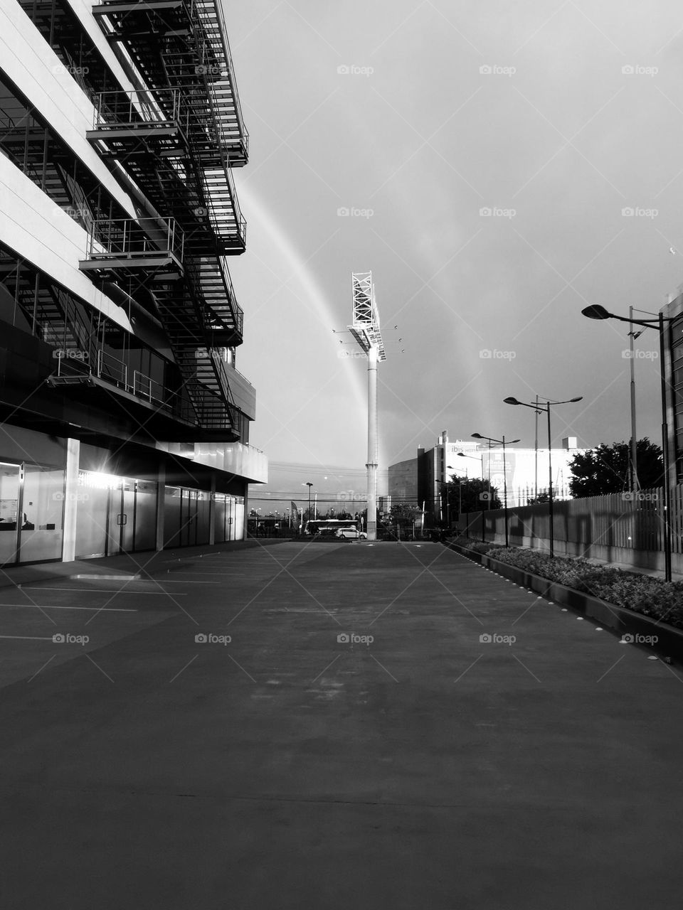 The rainbow playing with the architecture 