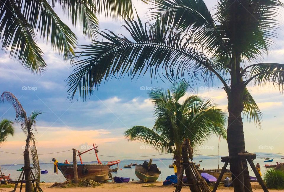 Sea - Ko Si Chang,Thailand