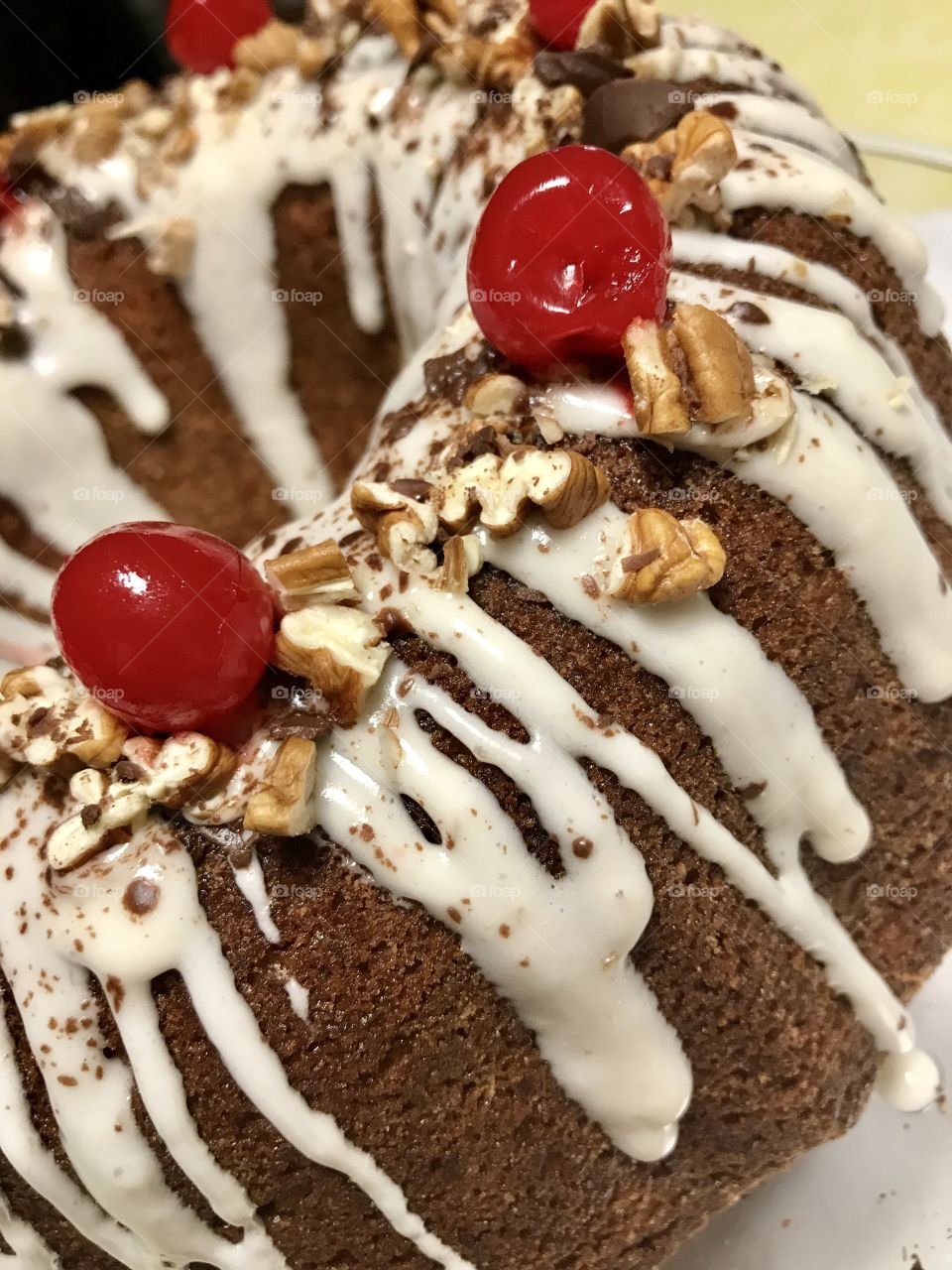 Bundt cake with nuts and cherries 