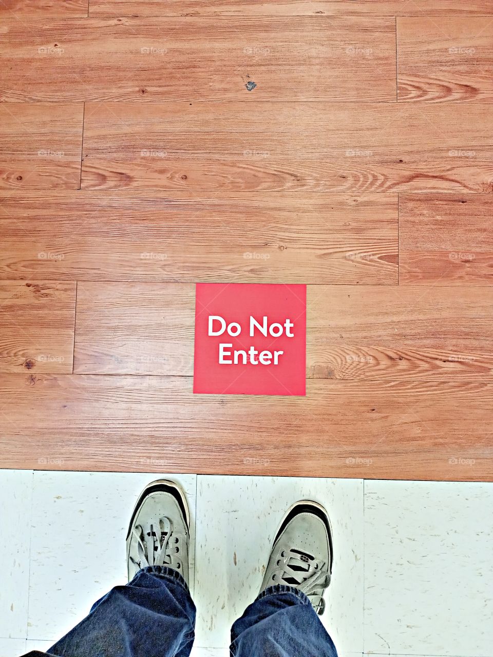 the world we shopping covid-19 direction shopping