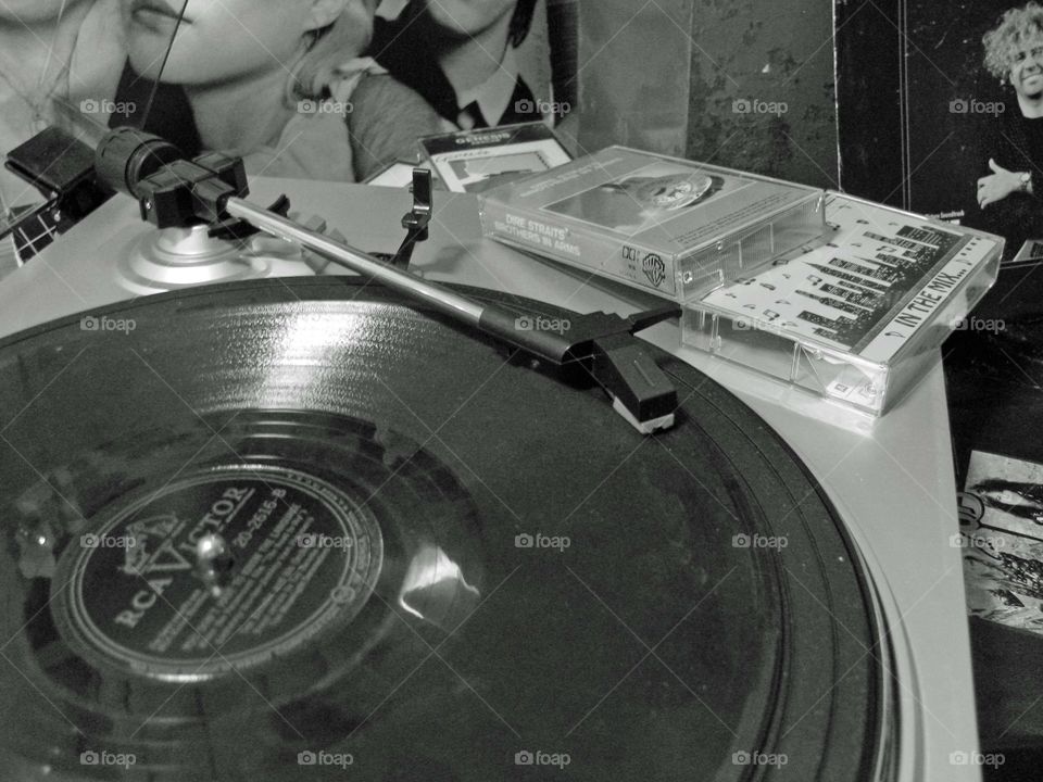 Turntable in black and white. 