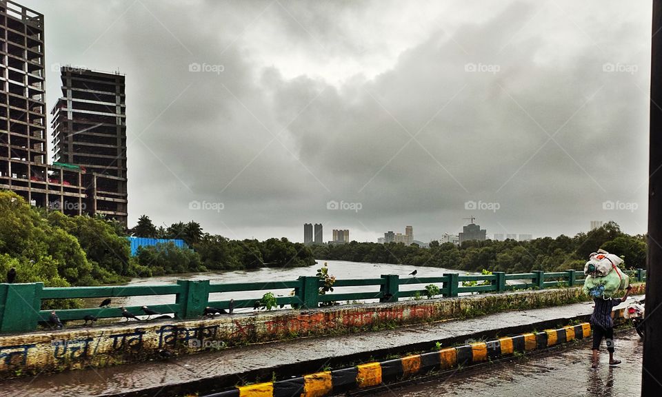 Cityscape Mode
📷👁️📷👁️
OverBridge on River
Cloudy Weather🌨️🌩️🌦️⛱️
Flowing Water💧💧💧