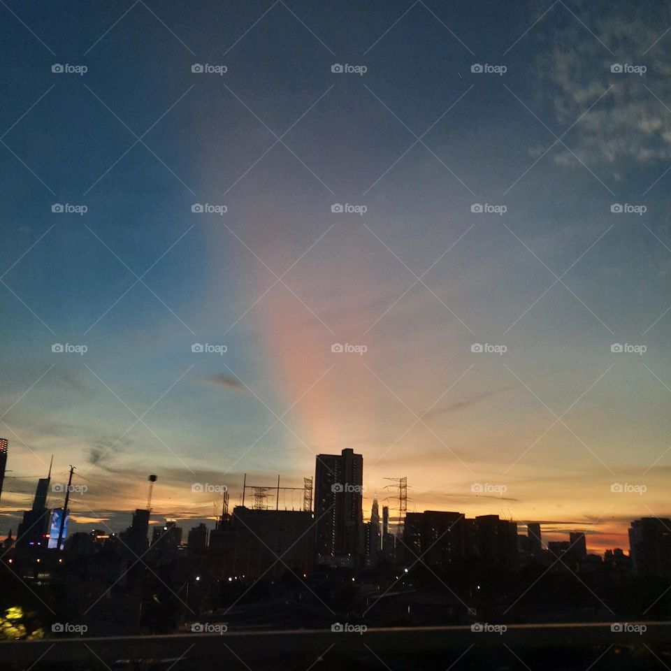 sunset sky city silhoutte