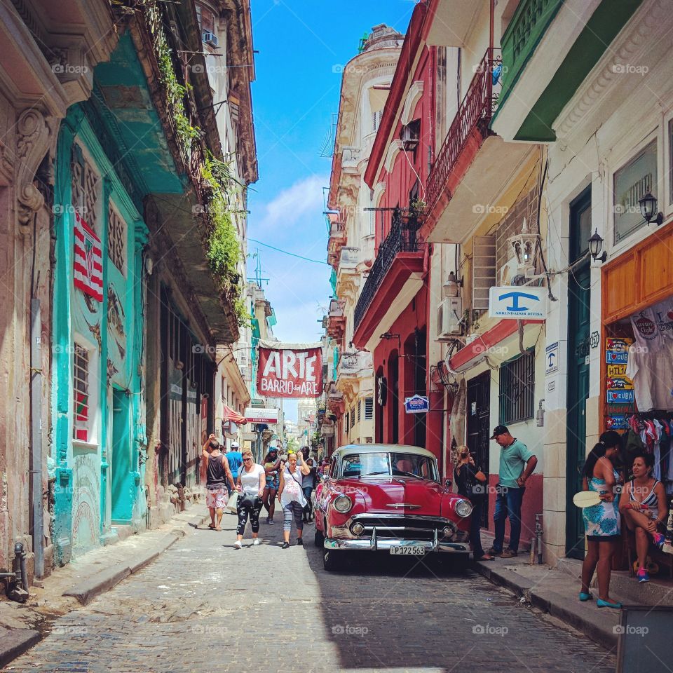 A Tuesday stroll in Havana