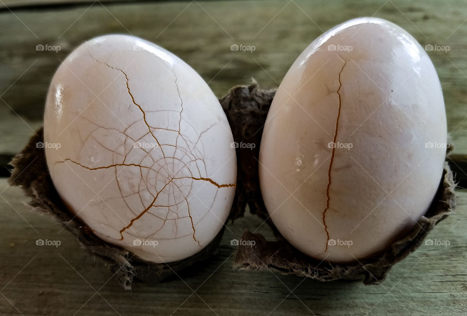 Cracked eggs