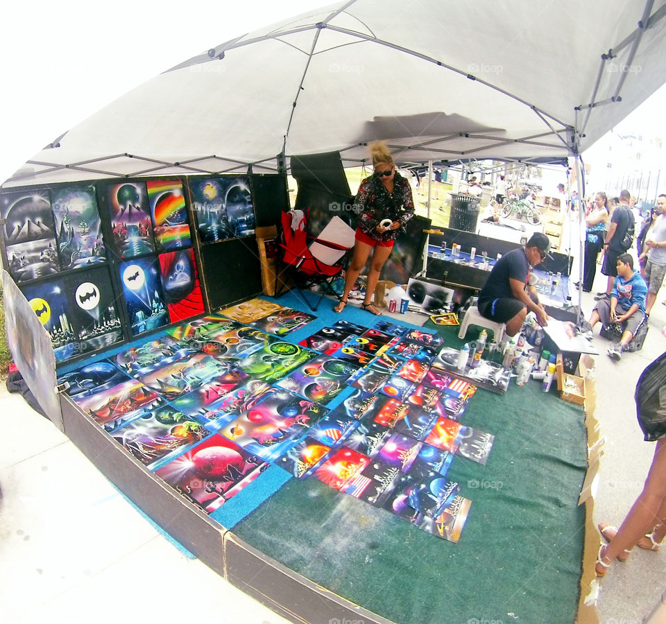 venice beach walk spray paint art