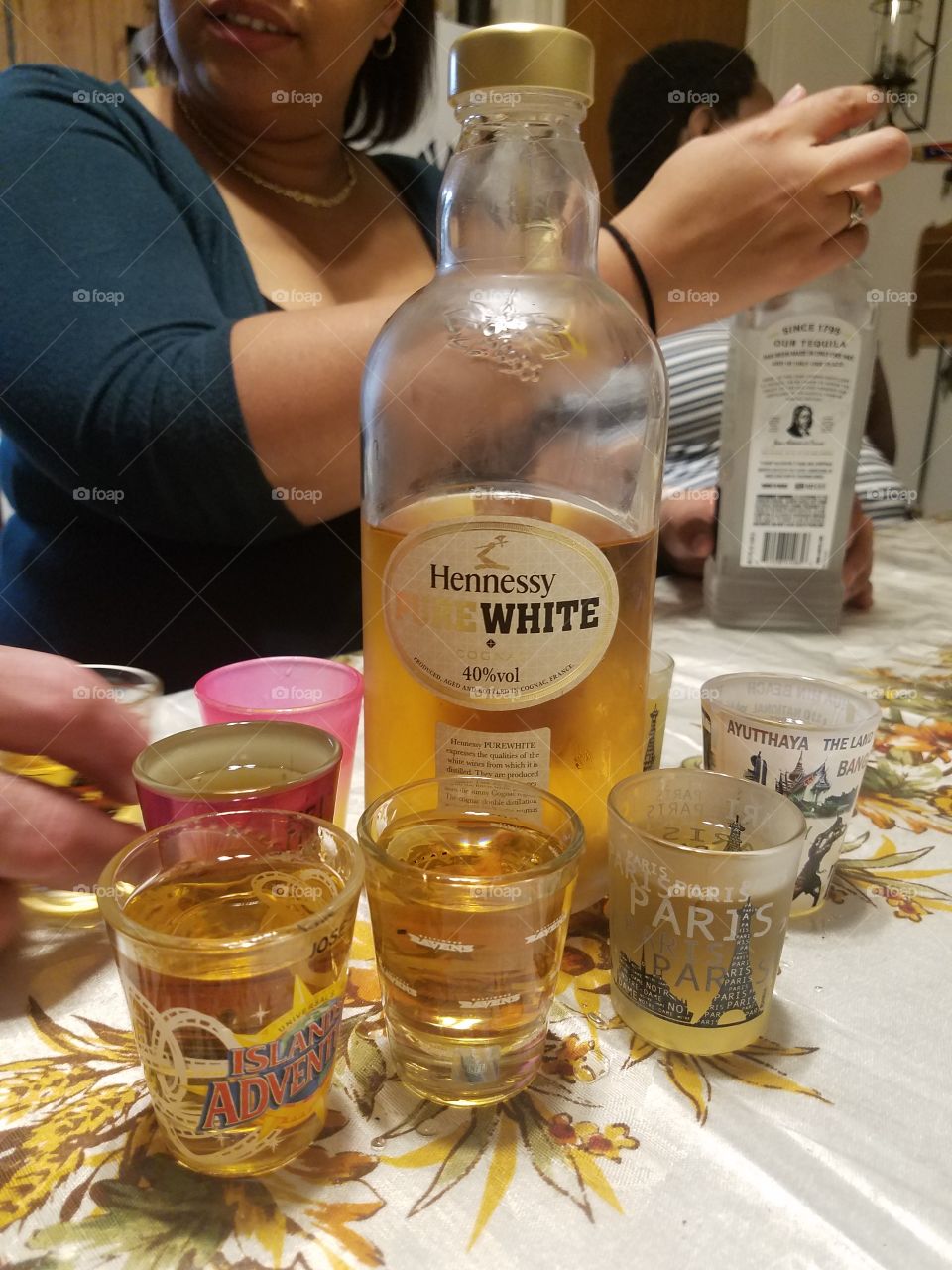 Hennessy White Shots for the Holidays with family and friends