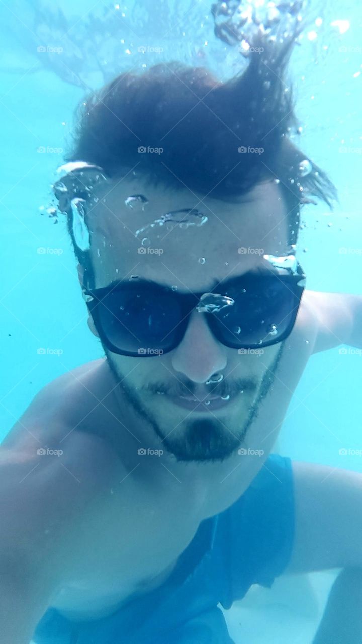 selfie in water