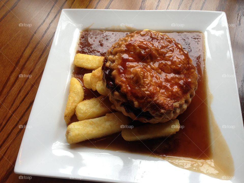 Meal, pie, chips & gravy