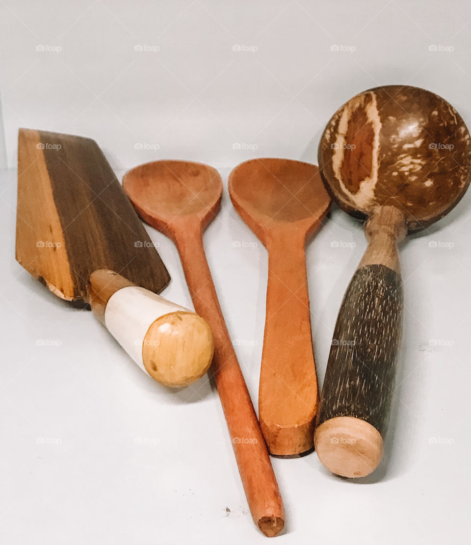 Beautiful and practical kitchen utensils kit made of handcrafted wood