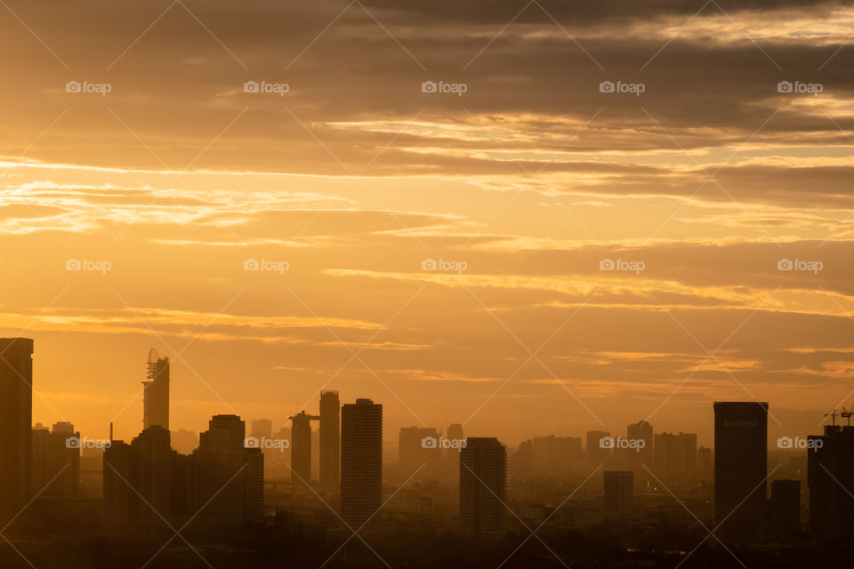 Silhouette skyscraper in twilight