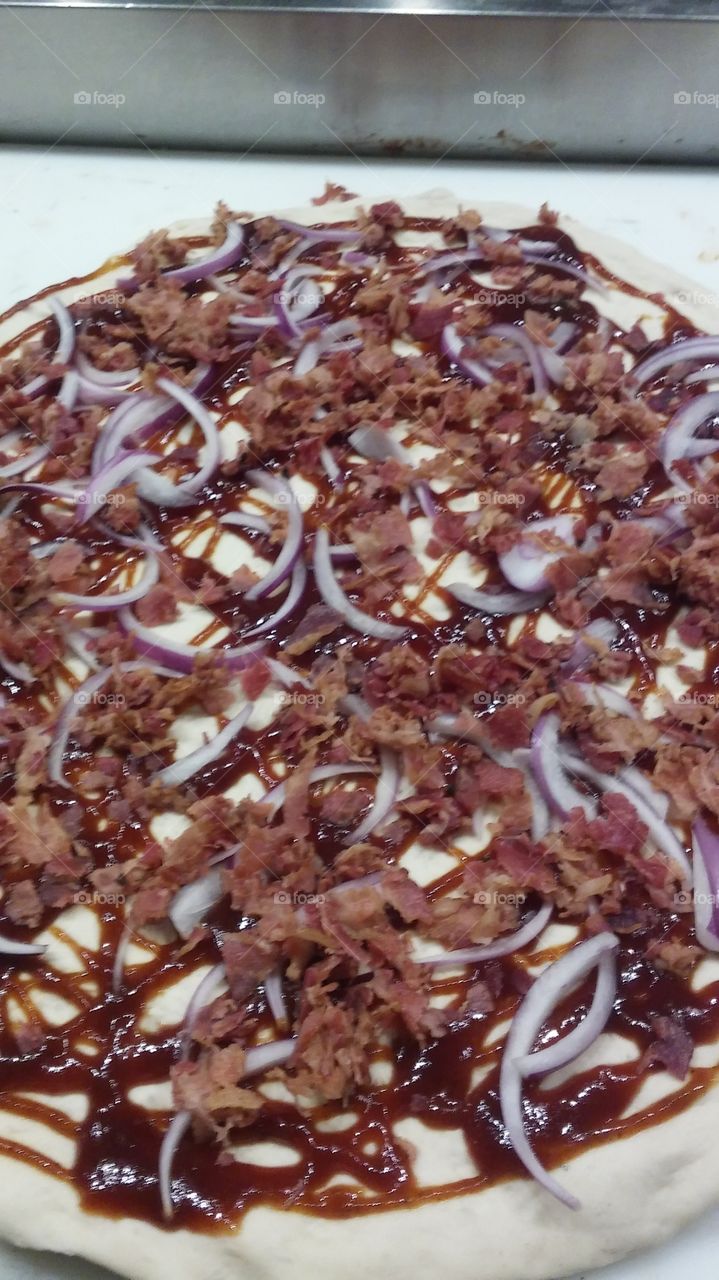 bacon onion and bbq pizza