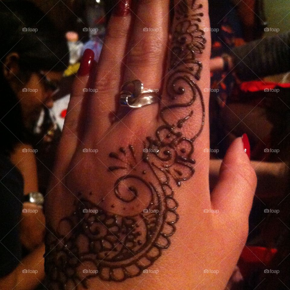 my first henna. henna during may ball