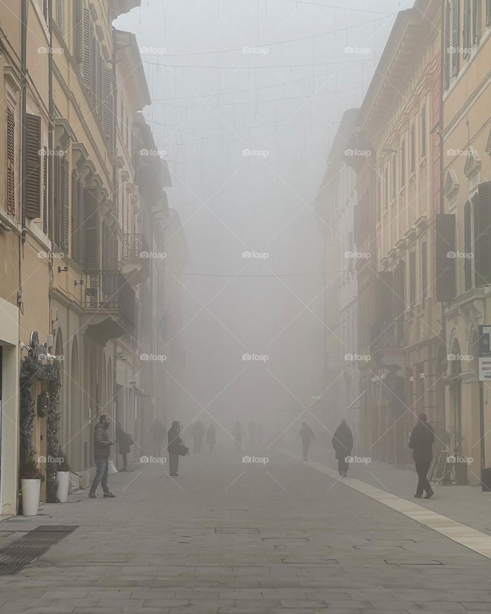 Foggy street 