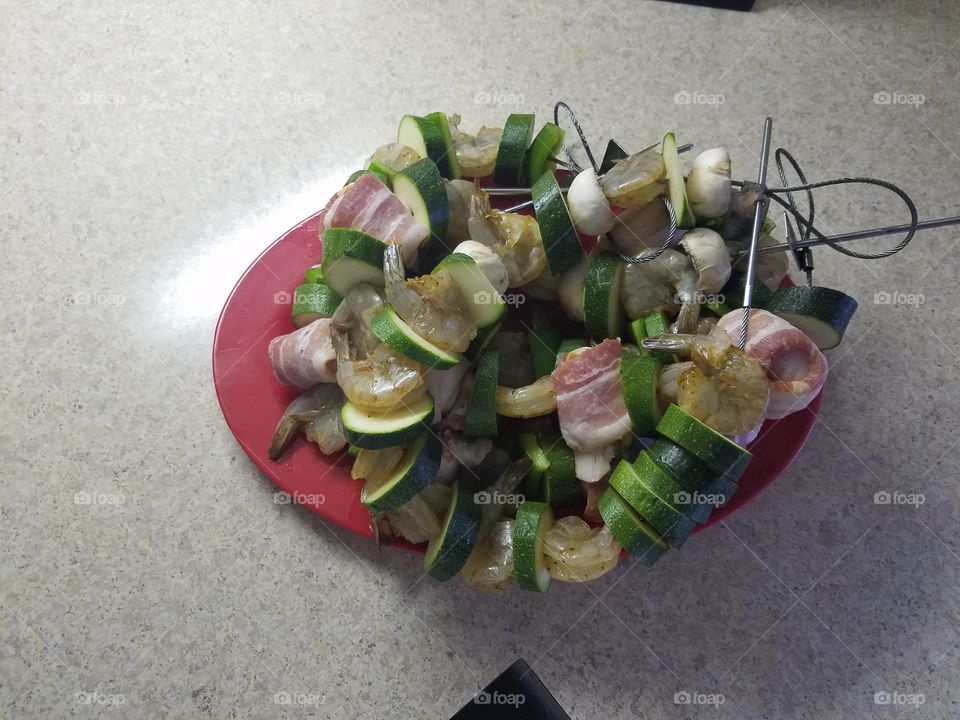 zucchini shrimp kabobs with bacon wrapped mushrooms