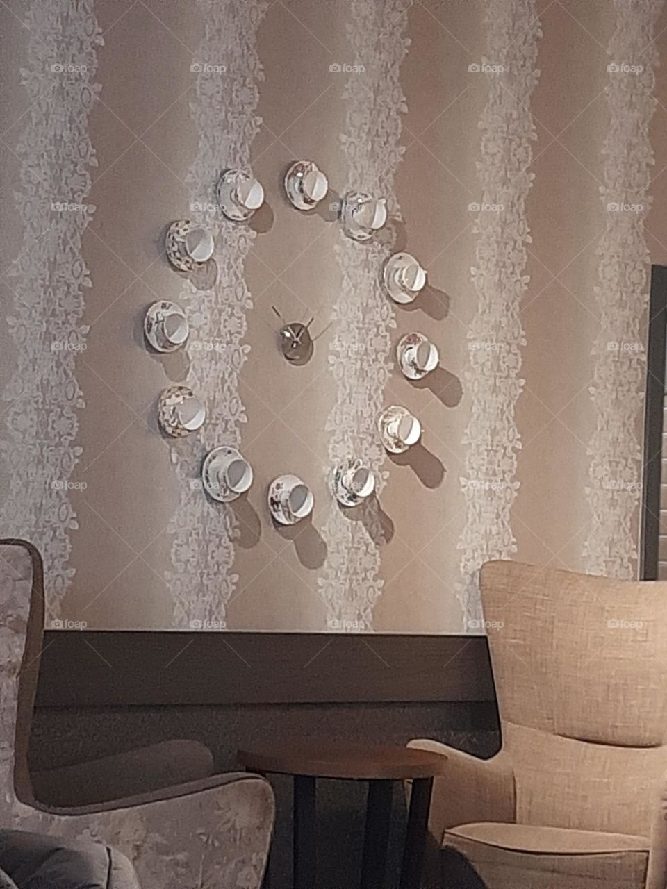 Cups clock