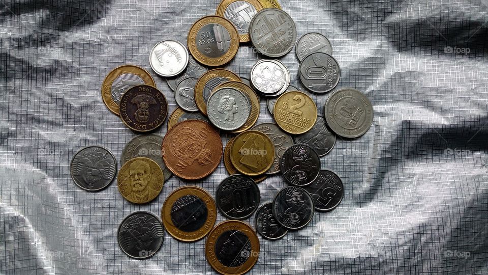 Moedas para colecionadores. Antigas e atuais.