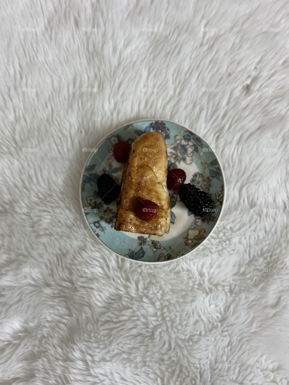 Raspberry with toast 