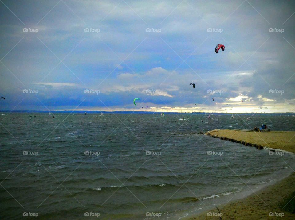 Kitesurfing