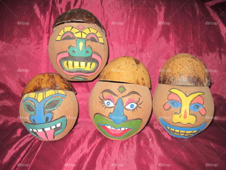 these are recycled products made frim empty coconut fruits. 