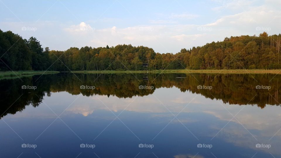 Calm lake - reflections - sjö spegelblank 