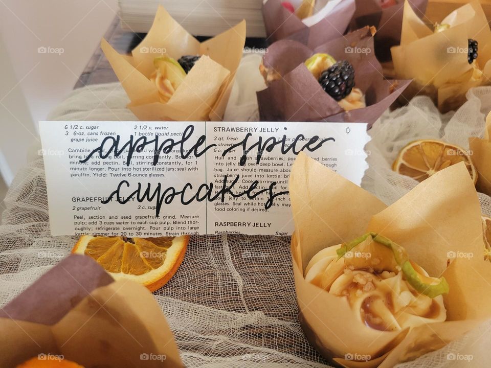 Apple Spice Cupcakes