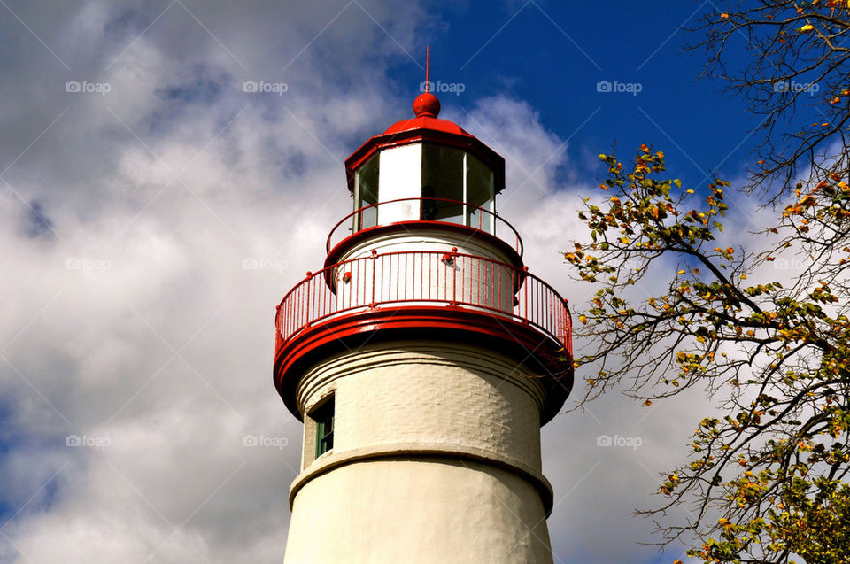 lighthouse marblehead ohio by refocusphoto