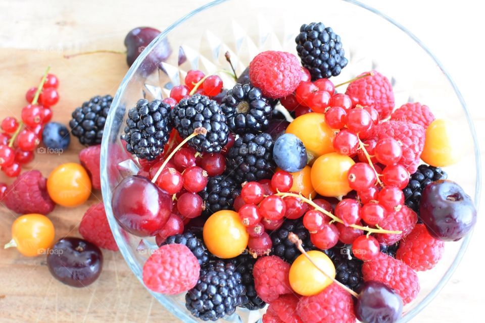Berries and fruits 