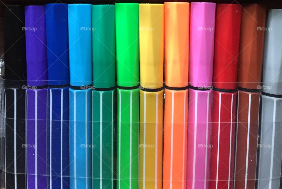 Colours ......can breath life into our lives ....⚪️⚫️🔴🔵💙💚🧡🧡❤️💜