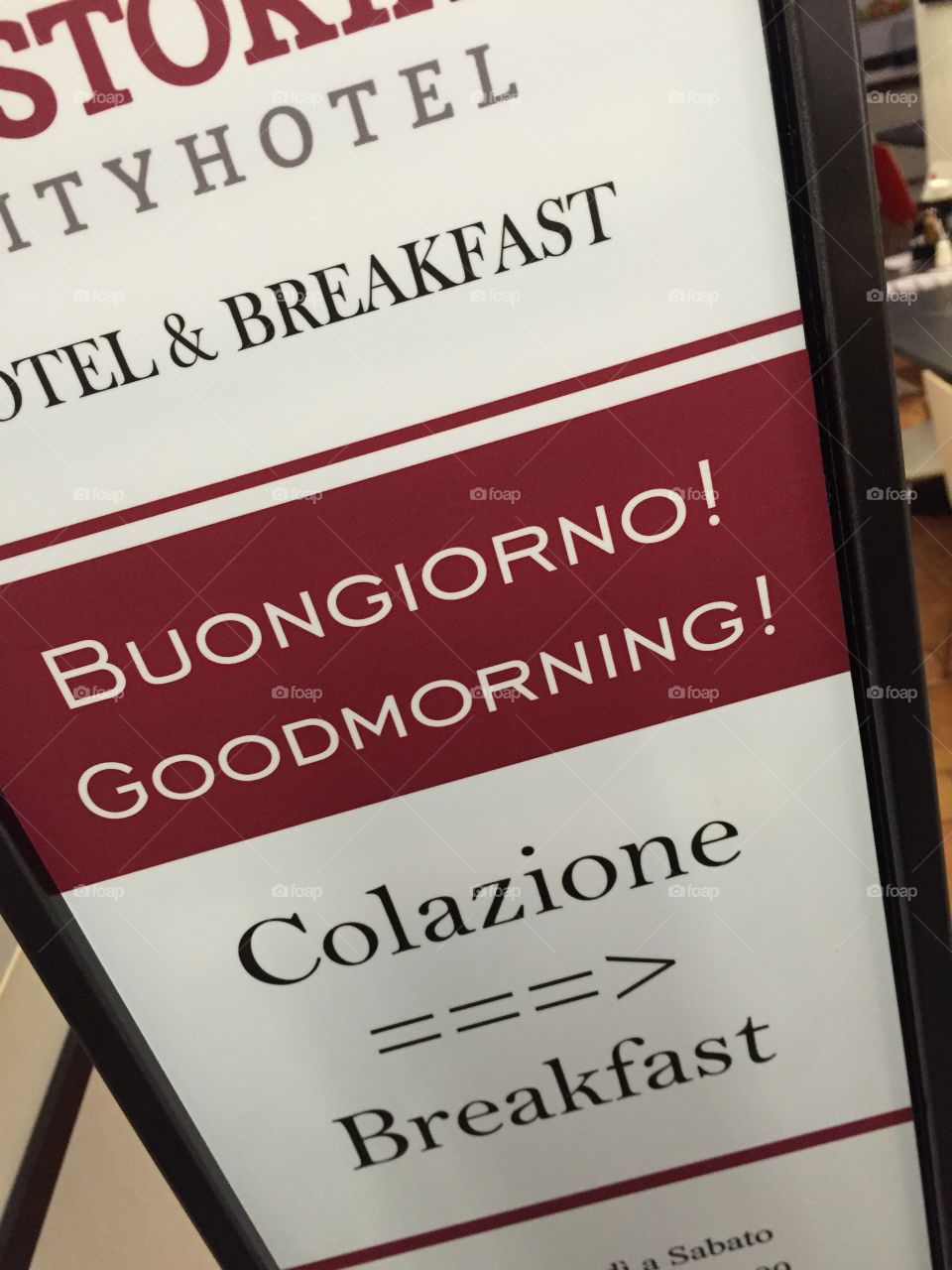 Hotel breakfast sign italian english