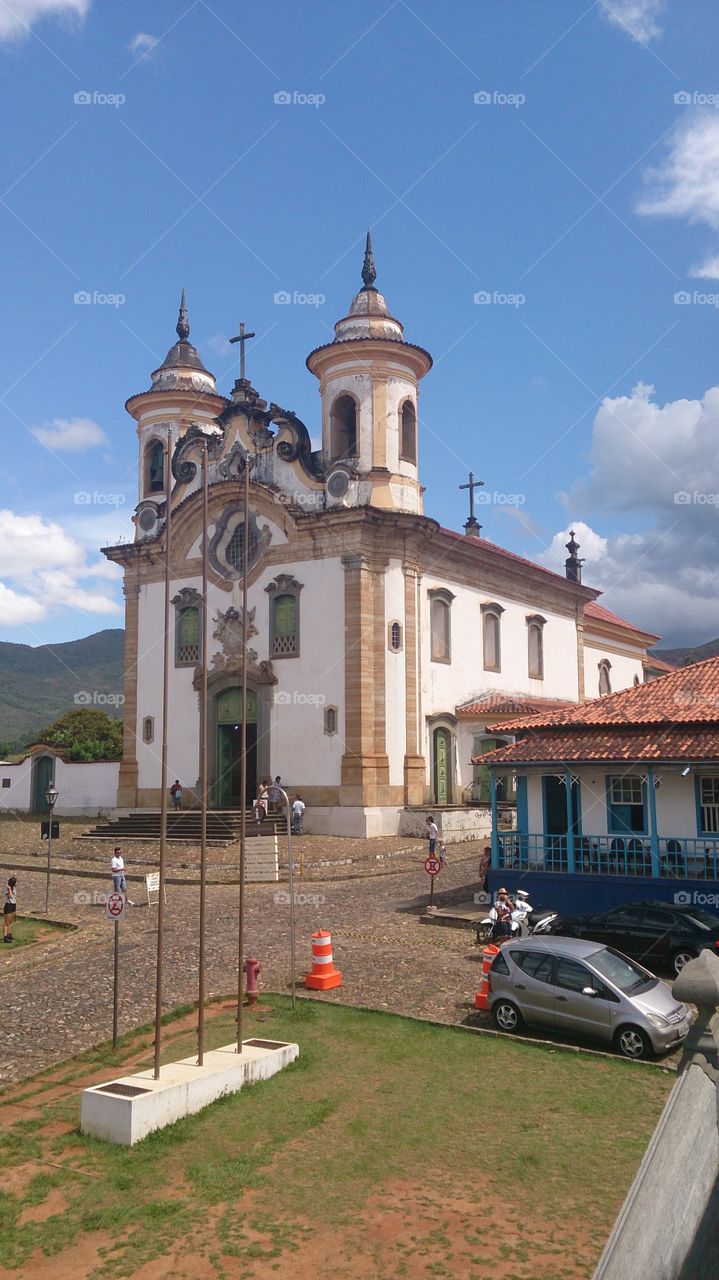 Igreja. Situada em Minas Gerais -  Turismo cultural e religioso, parte integrante do circuito das cidades históricas.