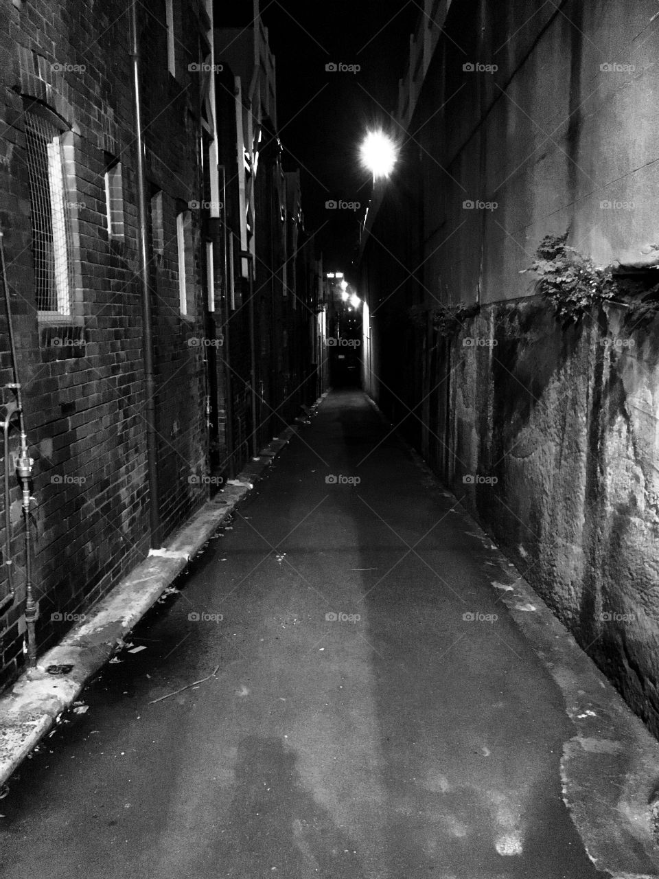 Darkened alley way
