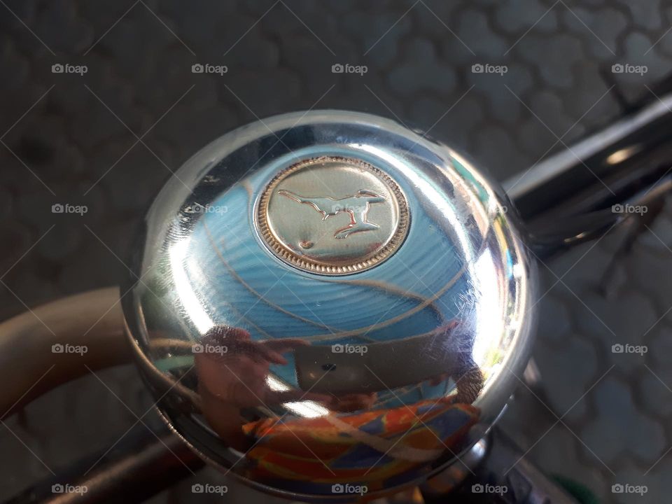 Classic and unique ontel bicycle bell design