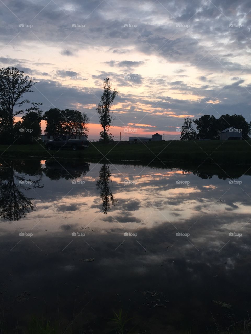 Country. Reflections 