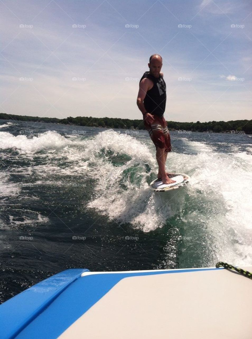 wake surfing