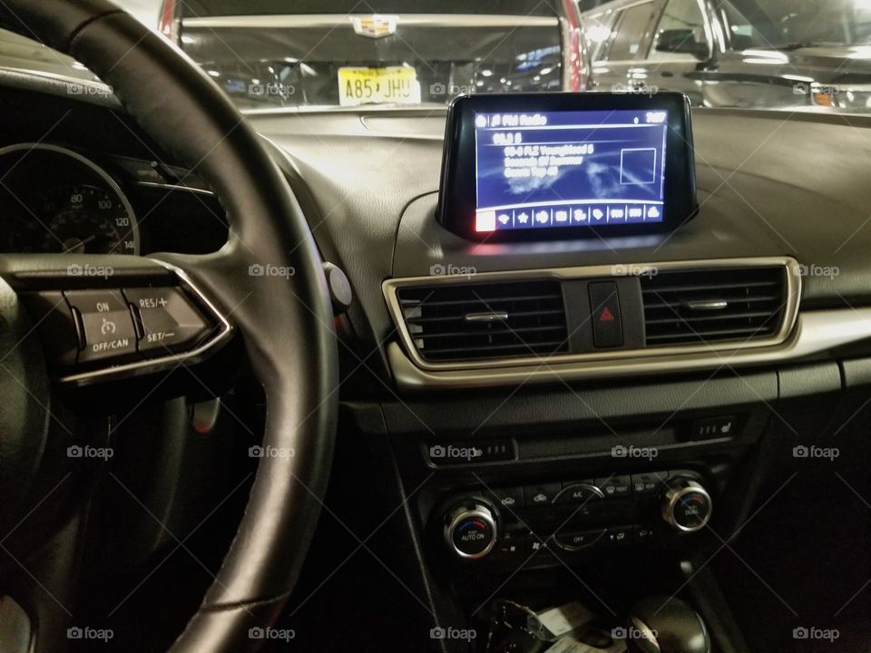 Mazda 3 interior Dash