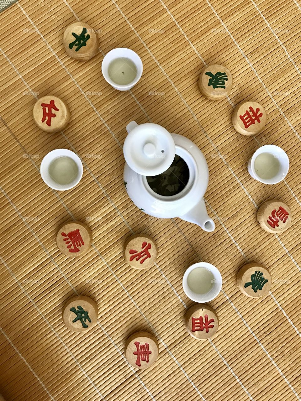 Let's play Chinese chess and drink some tea