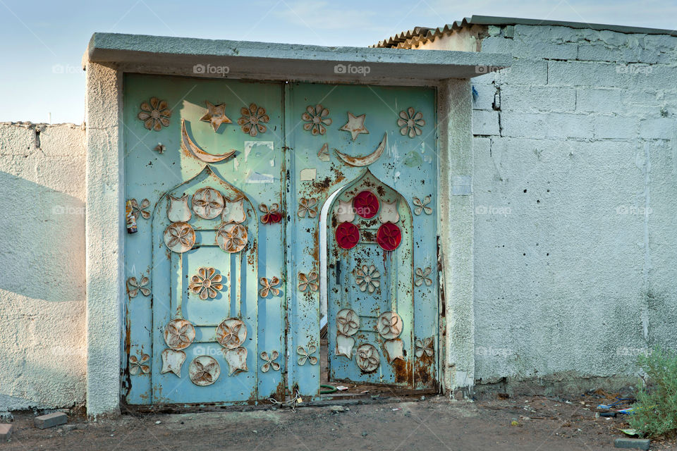 An old rusty door