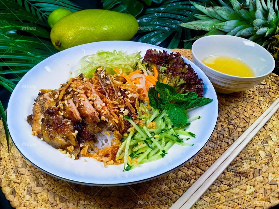  A Traditional Vietnamese Bún thịt nướng Dish