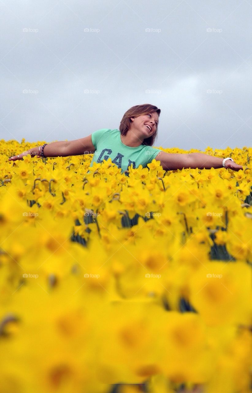 Rachael in the Daffodils