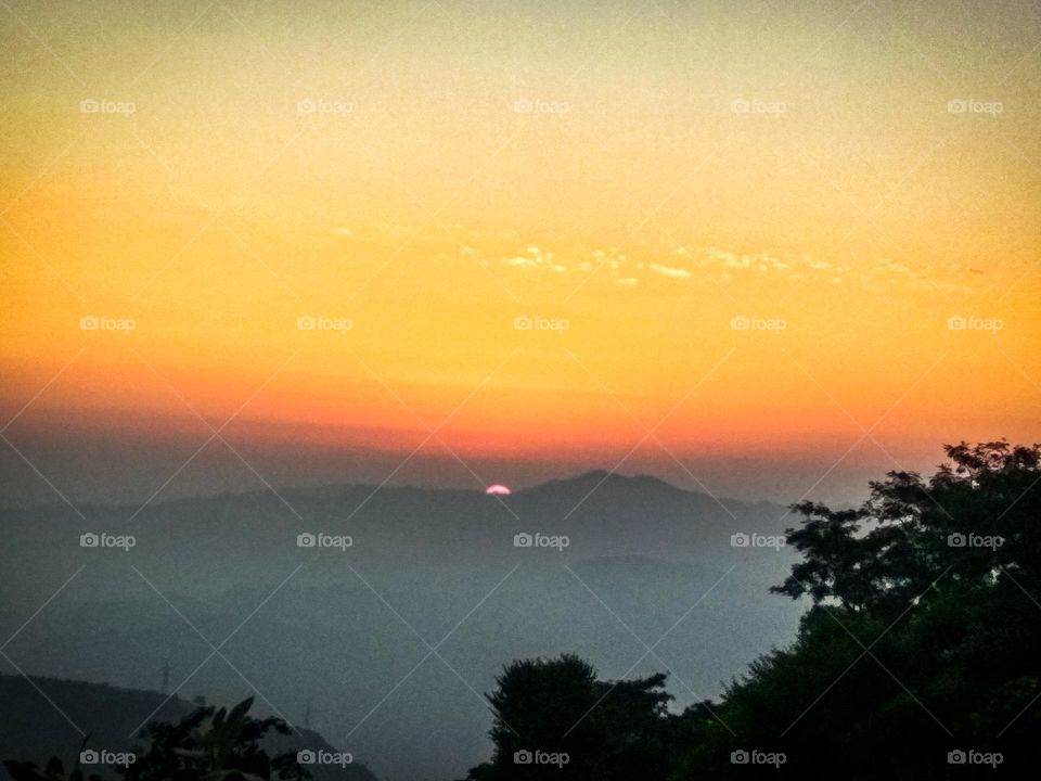 sun during beautiful sunset.