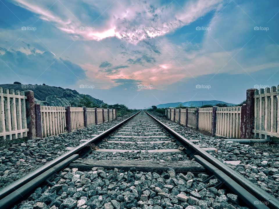 Rail road transport - Public transportation - showing the distance to travel 