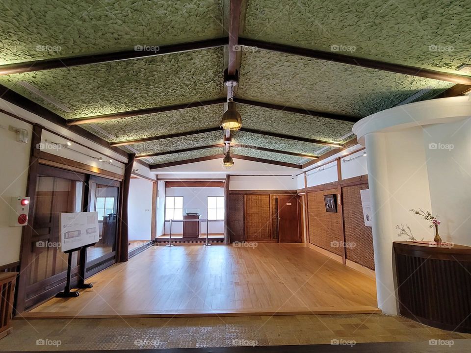 Xiaoyao Garden was Otani Kozui`s Villa. It's also spelled as Shoyoen.Japanese architectural interior.Xiaoyao Garden was built in Showa 14 (1939).Both Japanese and Western style