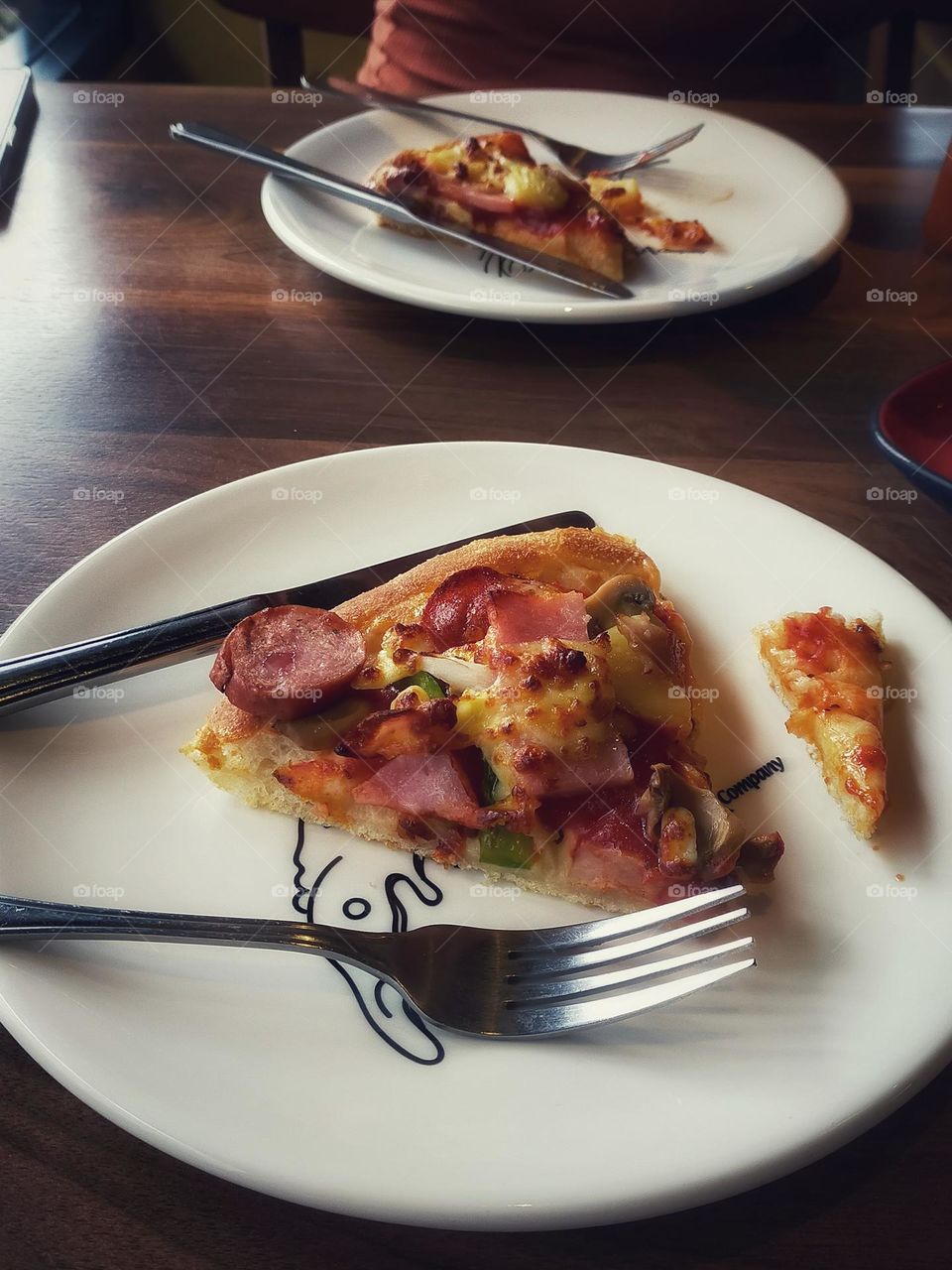 lunch picture eating pizza face to eat