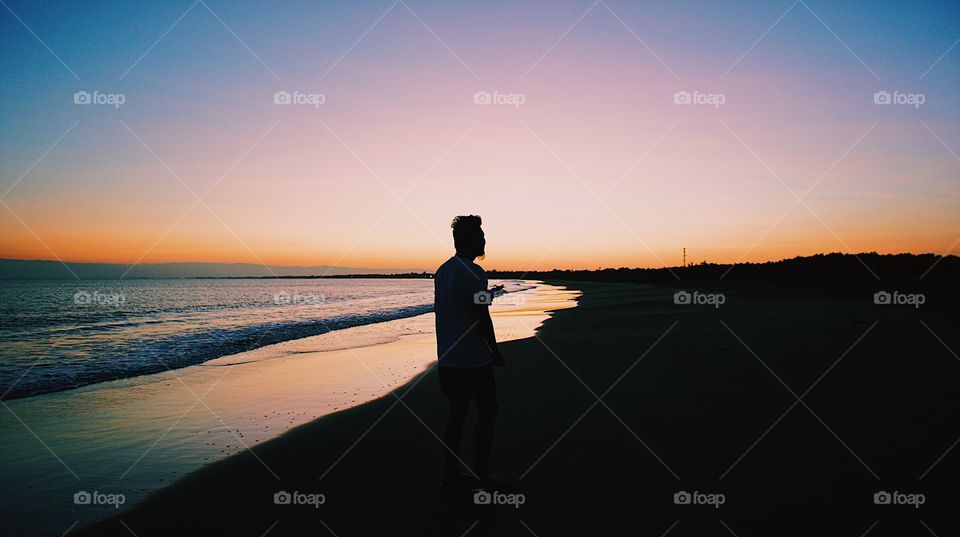 An early morning stroll by the sea shore with loved ones is one of the best experiences you can ever have.