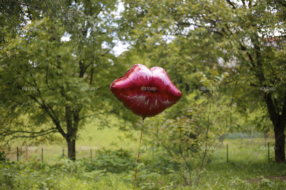 Lips helium balloon