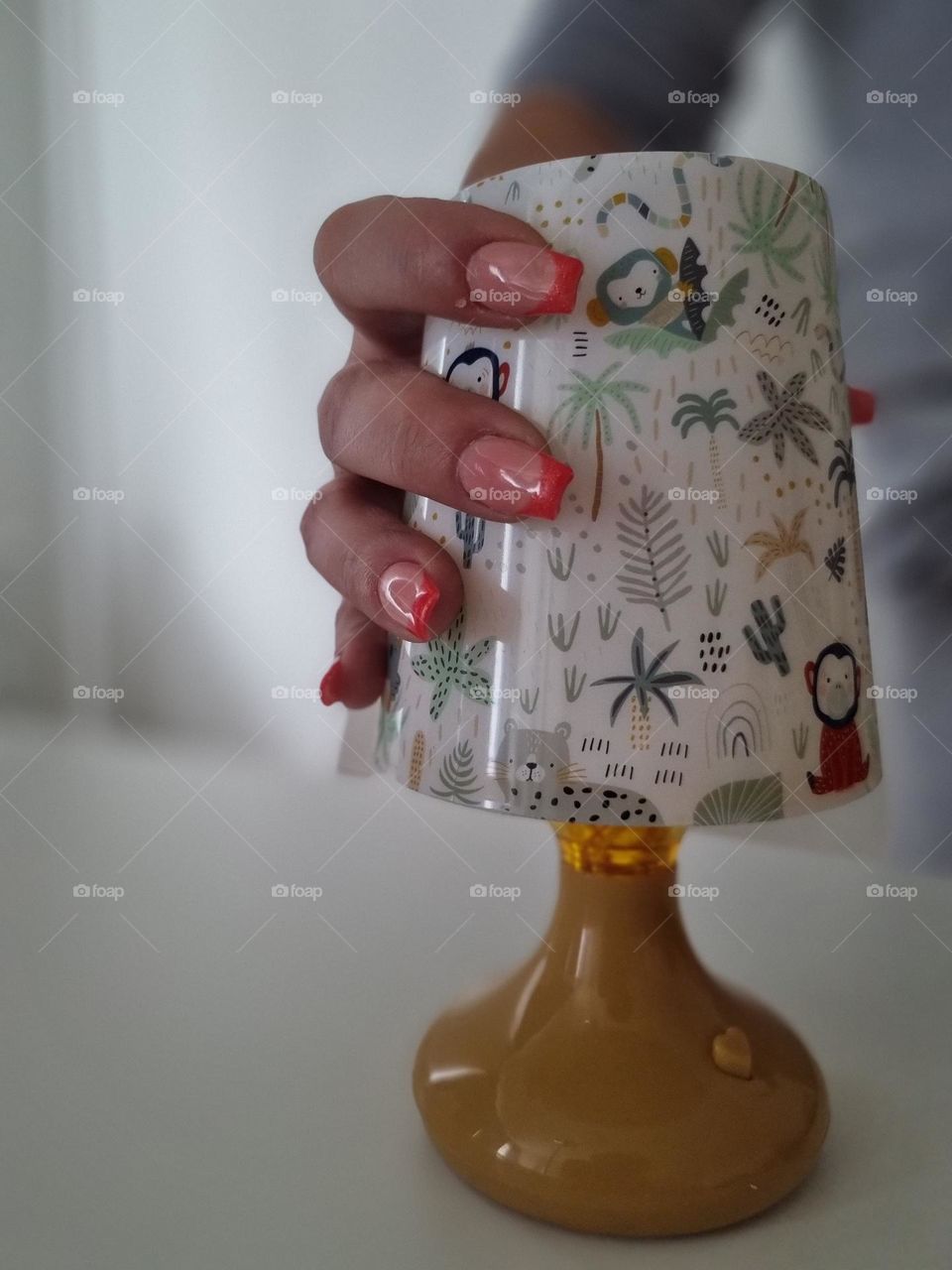 grab the light while it still not hot